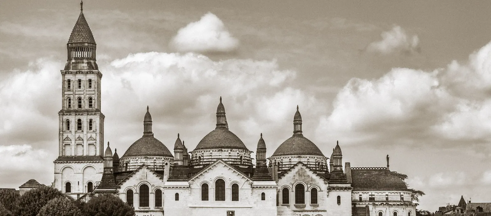 cathedrale saint front